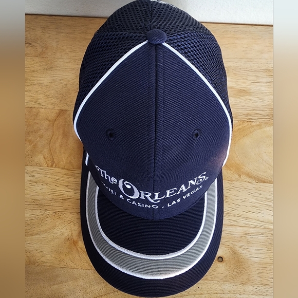 The Orlean Hote and Caino Las Vegas Two-tone Mesh Trucker Hat - Picture 3 of 10